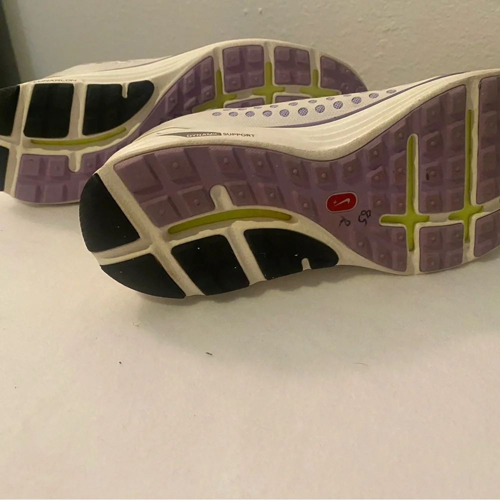 Nike  Lunarswift Breathable White Purple  Running  athletic Shoes Size 9 Women's